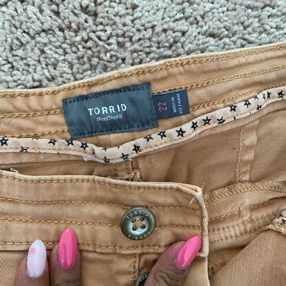 Torrid button up shorts - Picture 5 of 5